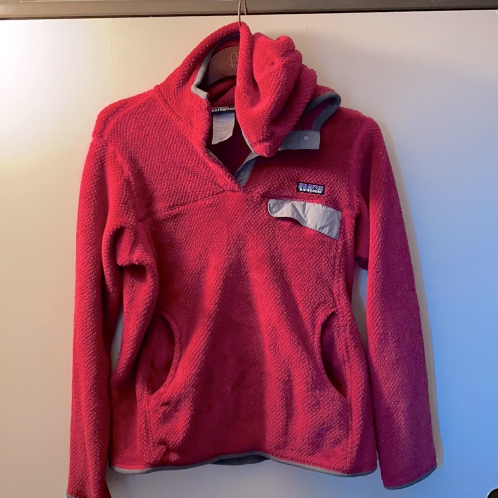 Patagonia women’s fleece hoody size Medium